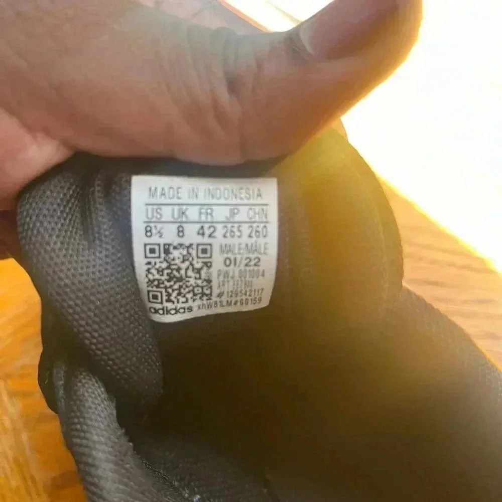 Blk Adidas Shoes - Picture 6 of 14